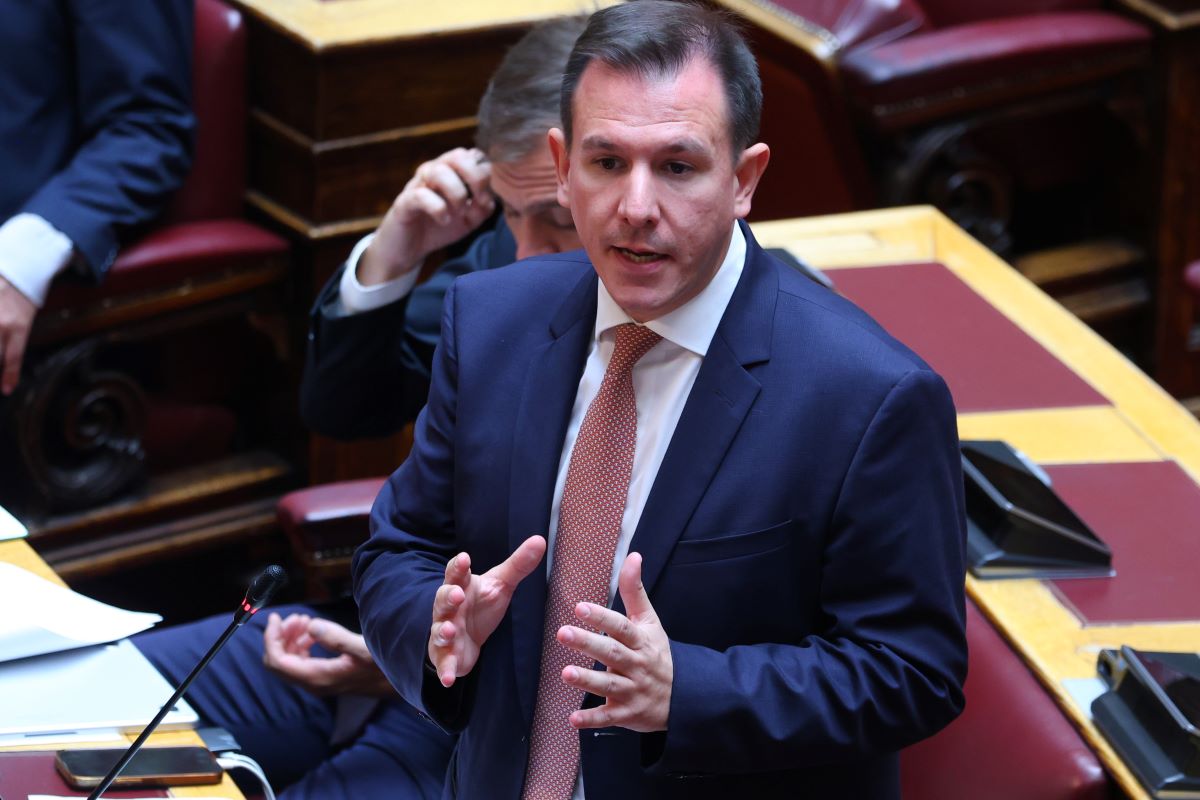 Συζήτηση στη Βουλή για τη Συνταγματική Αναθεώρηση