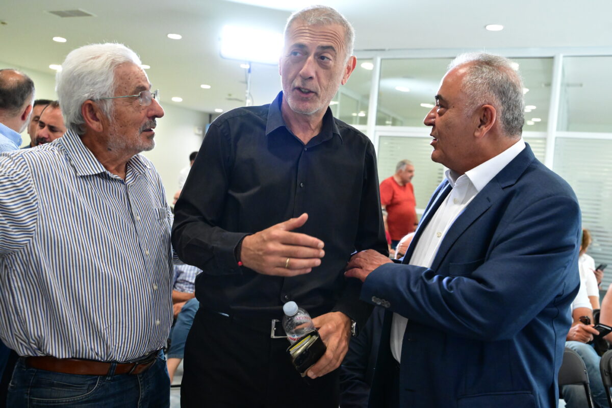 Ο Γιάννης Μόραλης