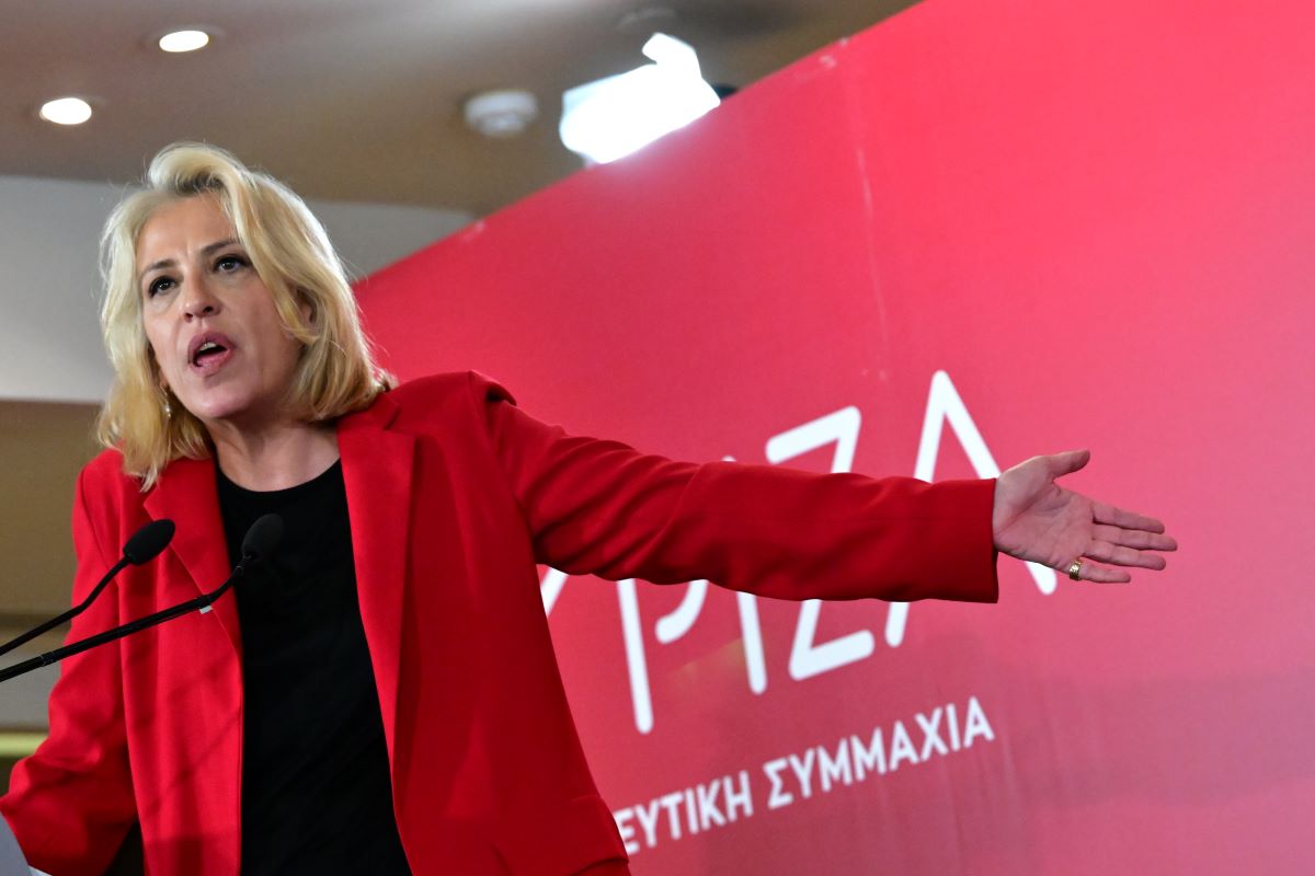 Η Ρένα Δούρου