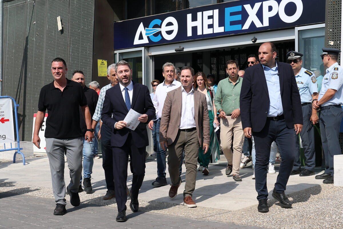 ΕΠΙΣΚΕΨΗ ΤΟΥ ΠΡΟΕΔΡΟΥ ΤΟΥ ΠΑΣΟΚ κ. ΝΙΚΟΣ ΑΝΔΡΟΥΛΑΚΗΣ ΣΤΗ ΔΕΘ (ΜΟΤΙΟΝΤΕΑΜ/ΒΑΣΙΛΗΣ ΒΕΡΒΕΡΙΔΗΣ